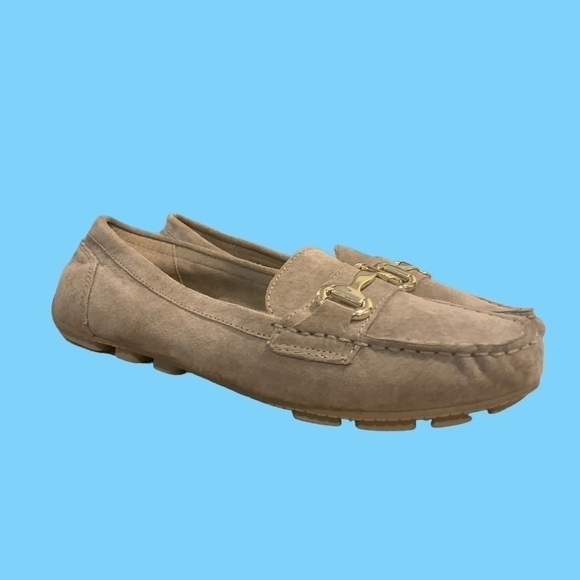 Cynthia Rowley Tan Suede Driving Shoes - Picture 8 of 11